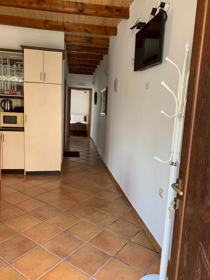 Nomad House-Entire House At Your Disposal,4 Guests ベラト エクステリア 写真